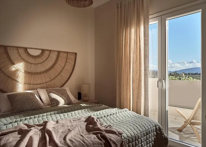 Conte Gesto Villa, With Heated Pool, By Thinkvilla *