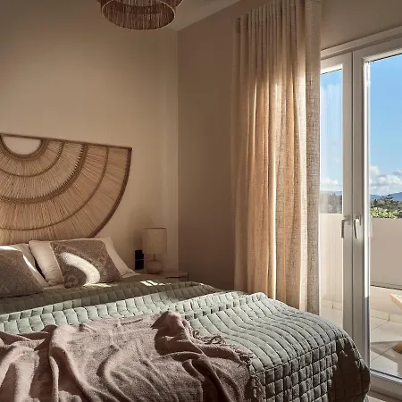 Conte Gesto Villa, With Heated Pool, By Thinkvilla *