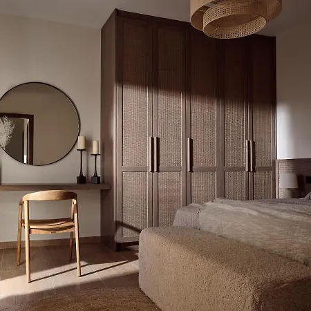 Conte Gesto Villa, With Heated Pool, By Thinkvilla וילה Akrotiri (Zakynthos)